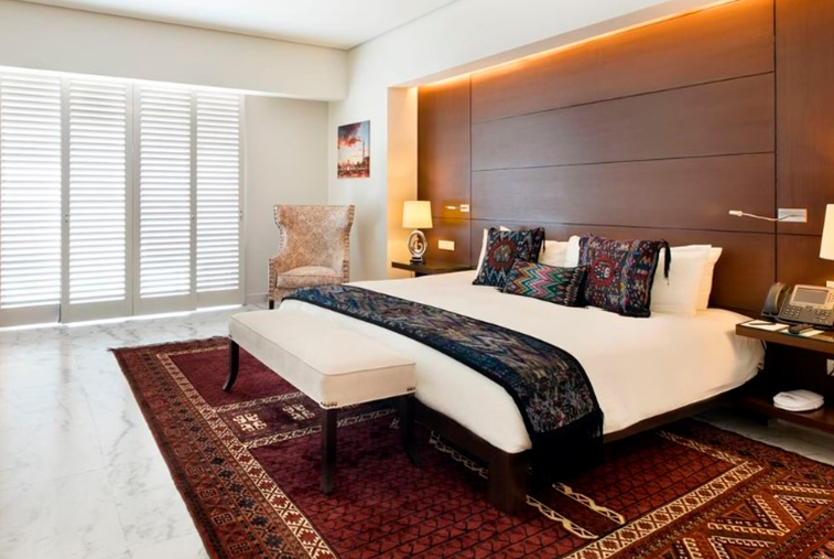 MASTER-SUITE